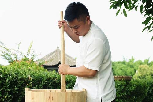 米派派苹果版
:米派客家煮酒，一道传承百年的人间美味